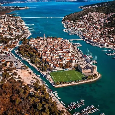 Lägenhet Carera Trogir