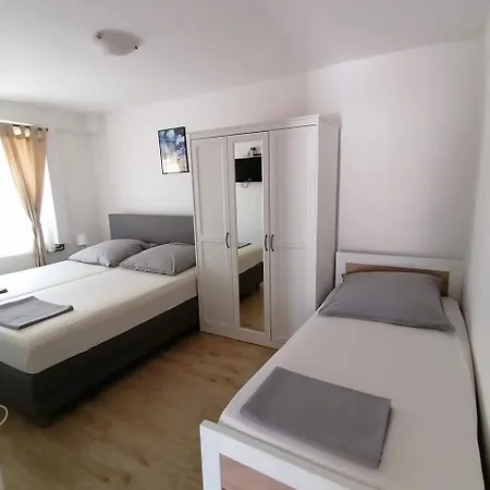 Carera Apartamento Trogir